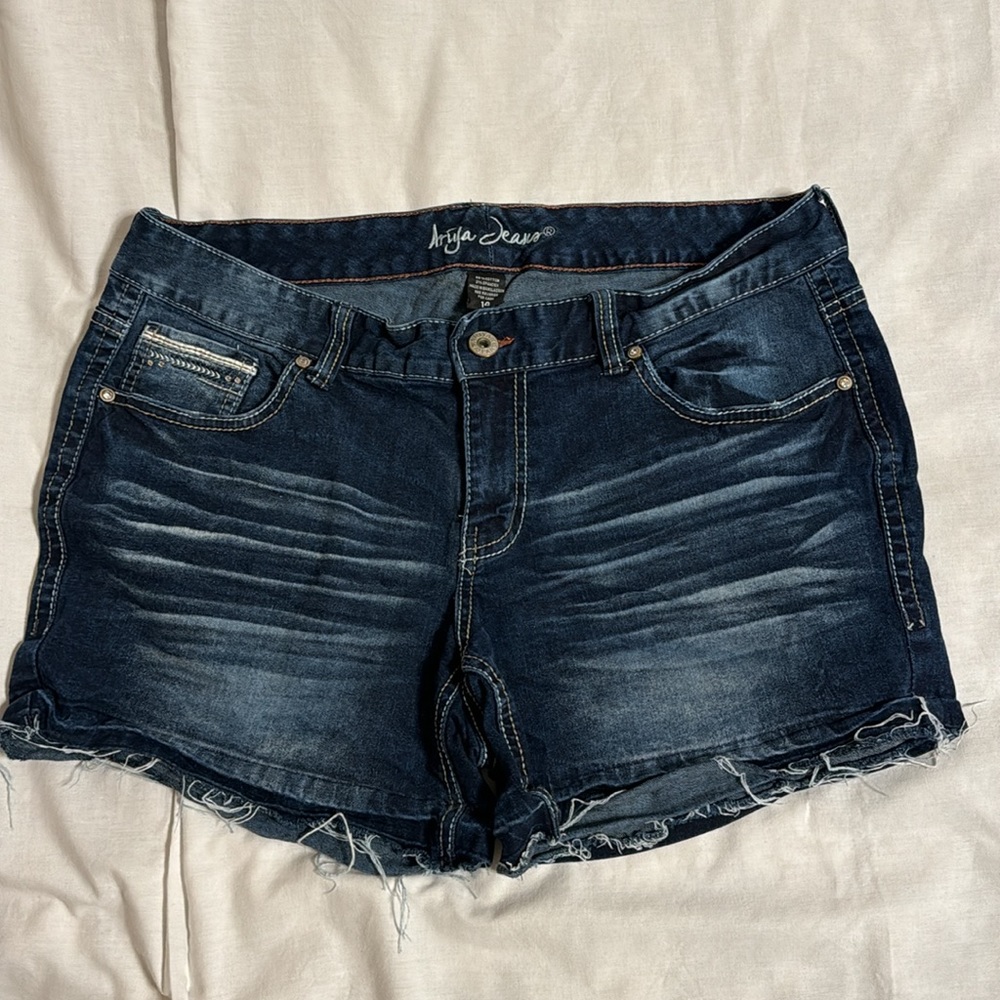 Women’s RIYA denim shorts, distressed, bling, decorated pockets, size 14 blue - Picture 5 of 8